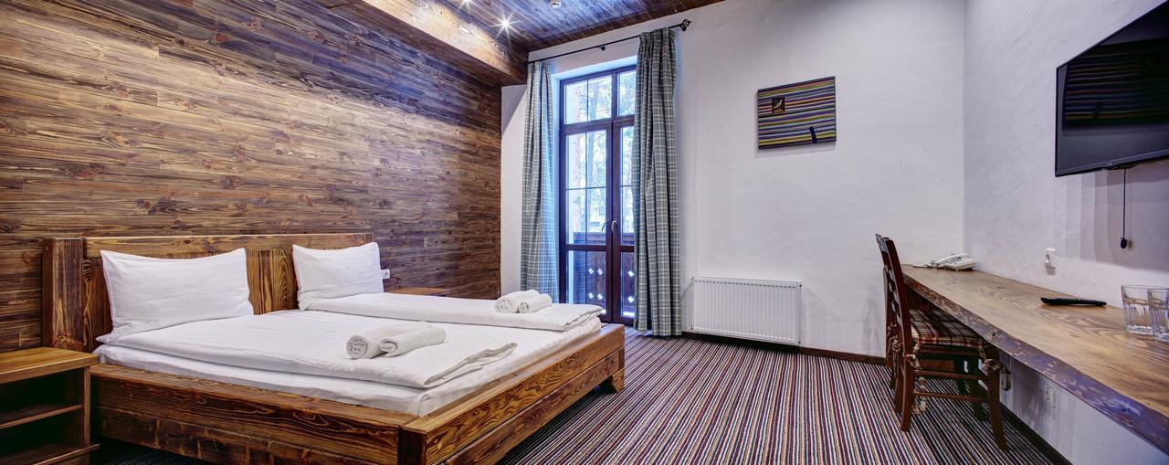 Shpatser hotel Bryukhovychi Eksteriør billede